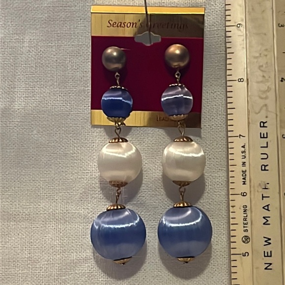 Vintage Silk Christmas Balls Earrings. - Picture 1 of 3
